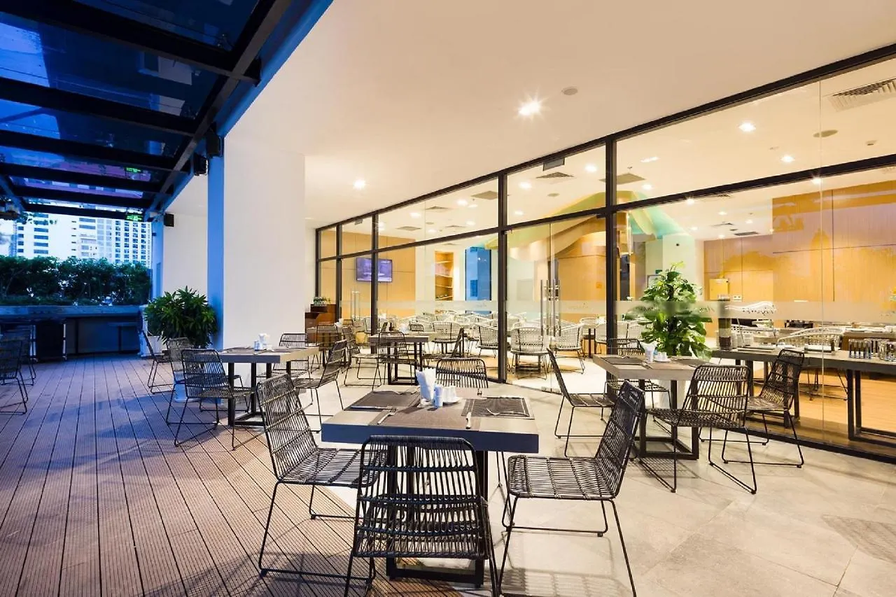 Atlantica Balcony Ocean View Serviced Apartment Nha Trang