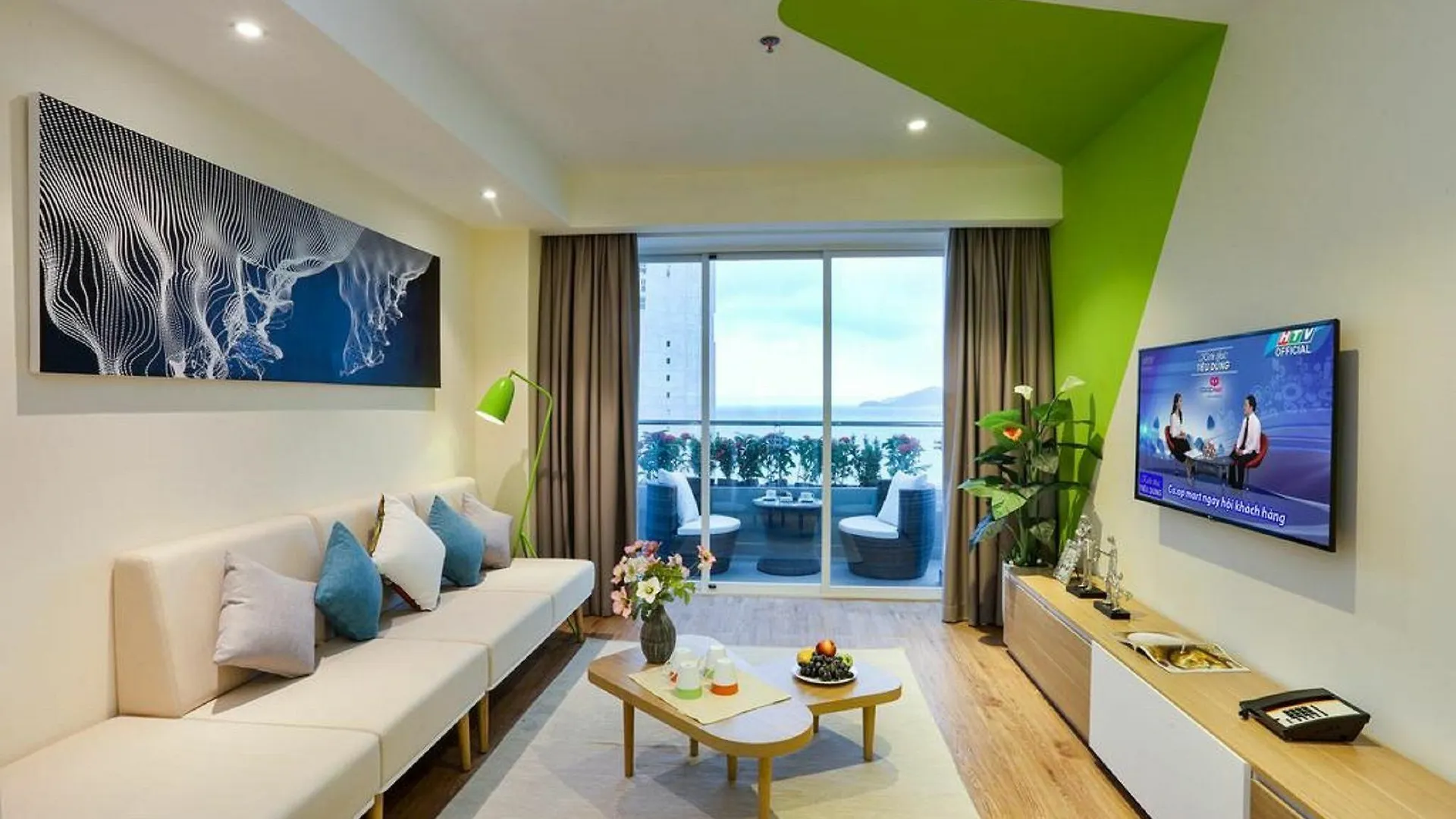 Atlantica Balcony Ocean View Serviced Apartment نها ترانج فيتنام